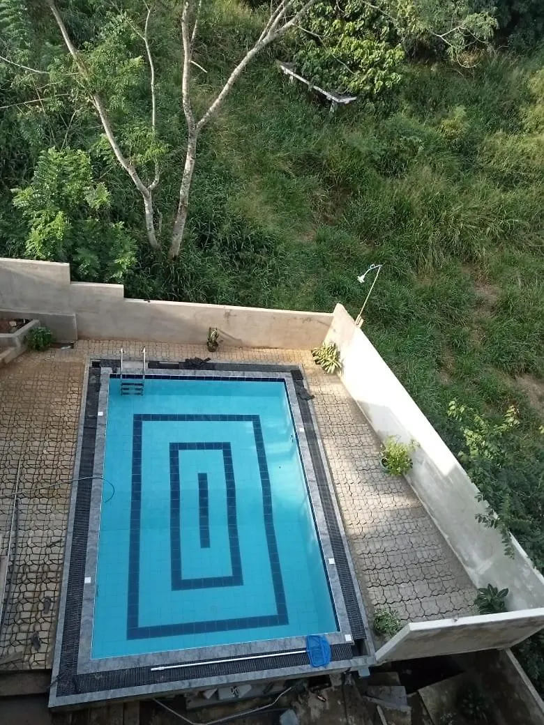 Awanhala Hotel Katugastota