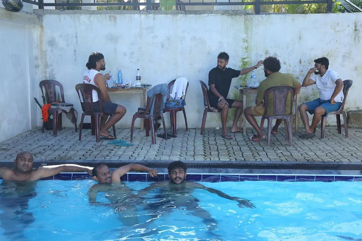Awanhala Hotel Katugastota 2*,